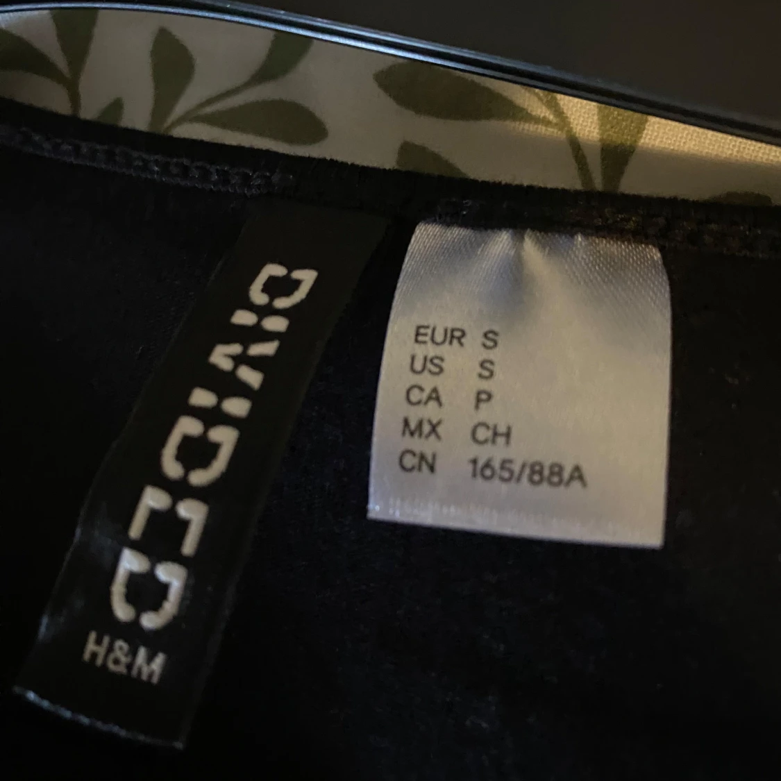 Svart långärmad topp från H&M - 1