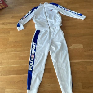 Polo Sport set - Vitt polo sport set 14-16 år