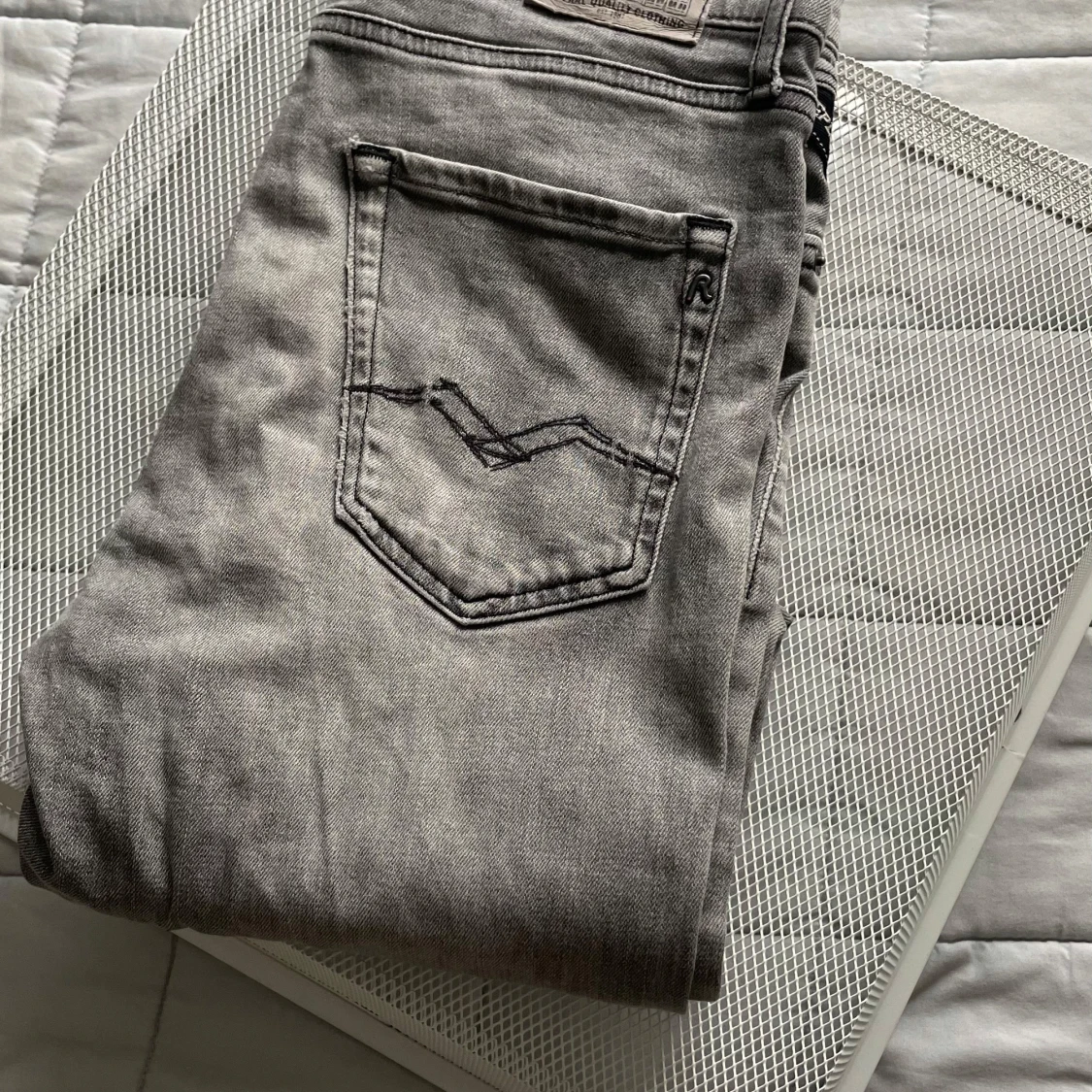 Grå Replay jeans straight fit