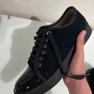 Lanvin cap toe  - Är i bra skick rengör de extra innan de fraktas distans ingår kan tänka mig gå ner i pris 