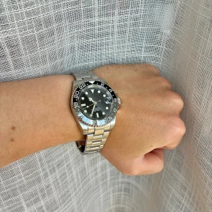 Seiko mod klocka ”bruce wayne” - Nybyggd, aldrig använd. Seiko NH35A urverk. Toppskick, allt fungerar precis som det ska. Riktigt fin.