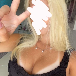 Svart volang linnetopp - säljer då jag inte använder den💞 endast använd en gång