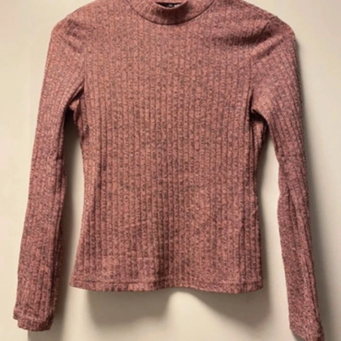 Klädpaket - Tröjor storlek S - 2