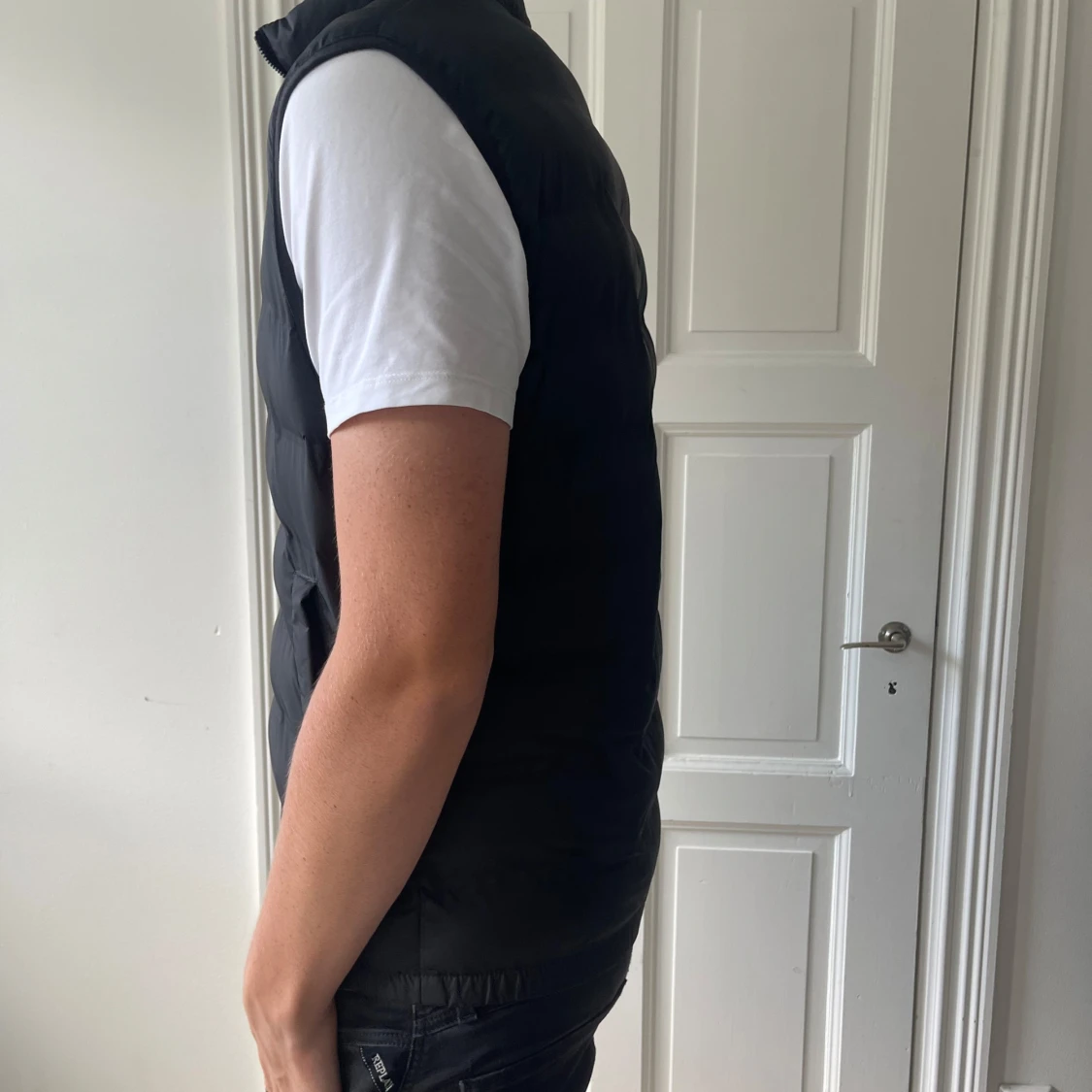 Svart dunväst från Zara - 1