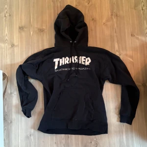 Thrasher Hoodie  - Storlek s, nypris 1000kr. Använt skick 💕
