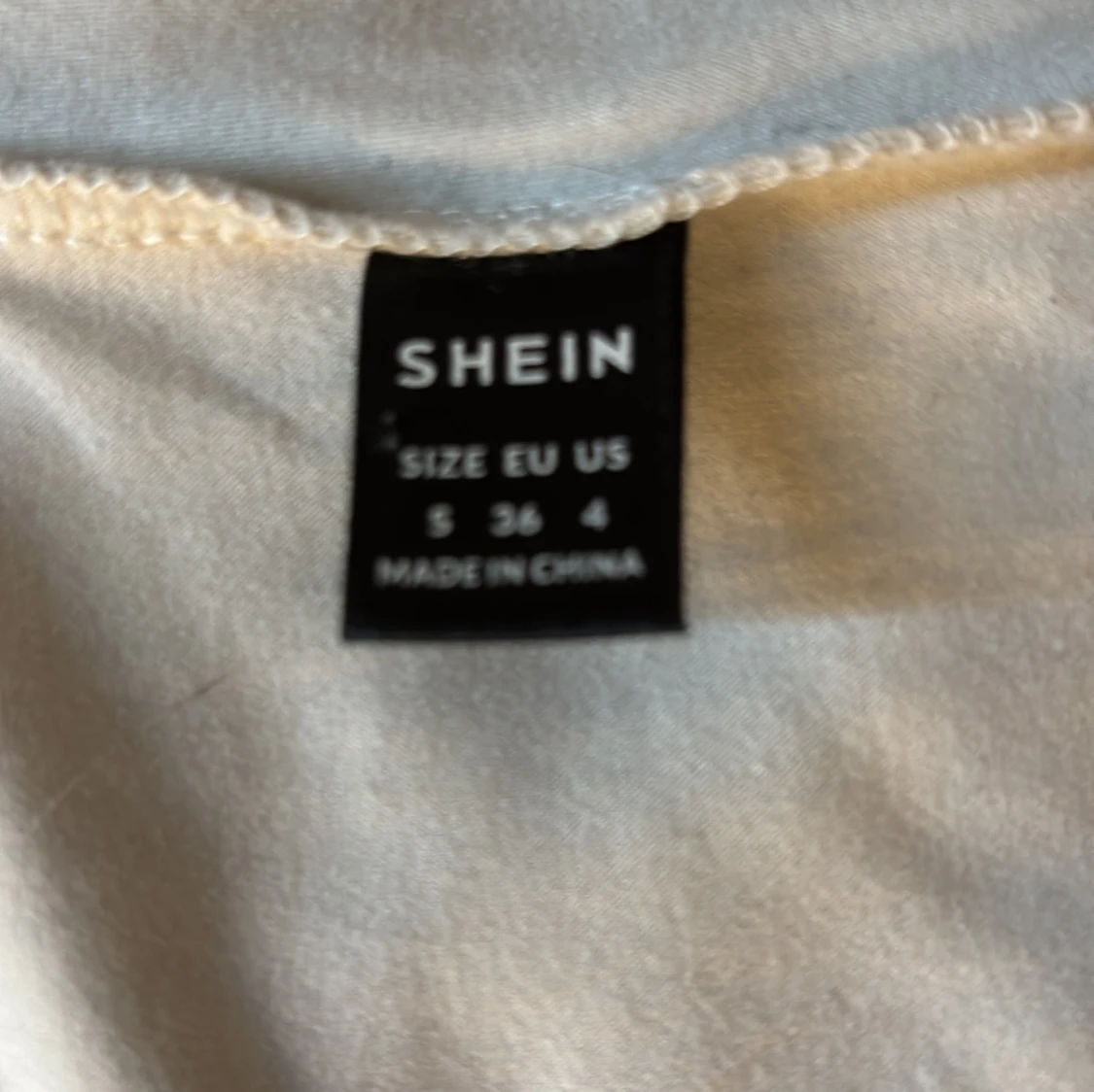 Ljusblå långärmad topp från SHEIN - 1