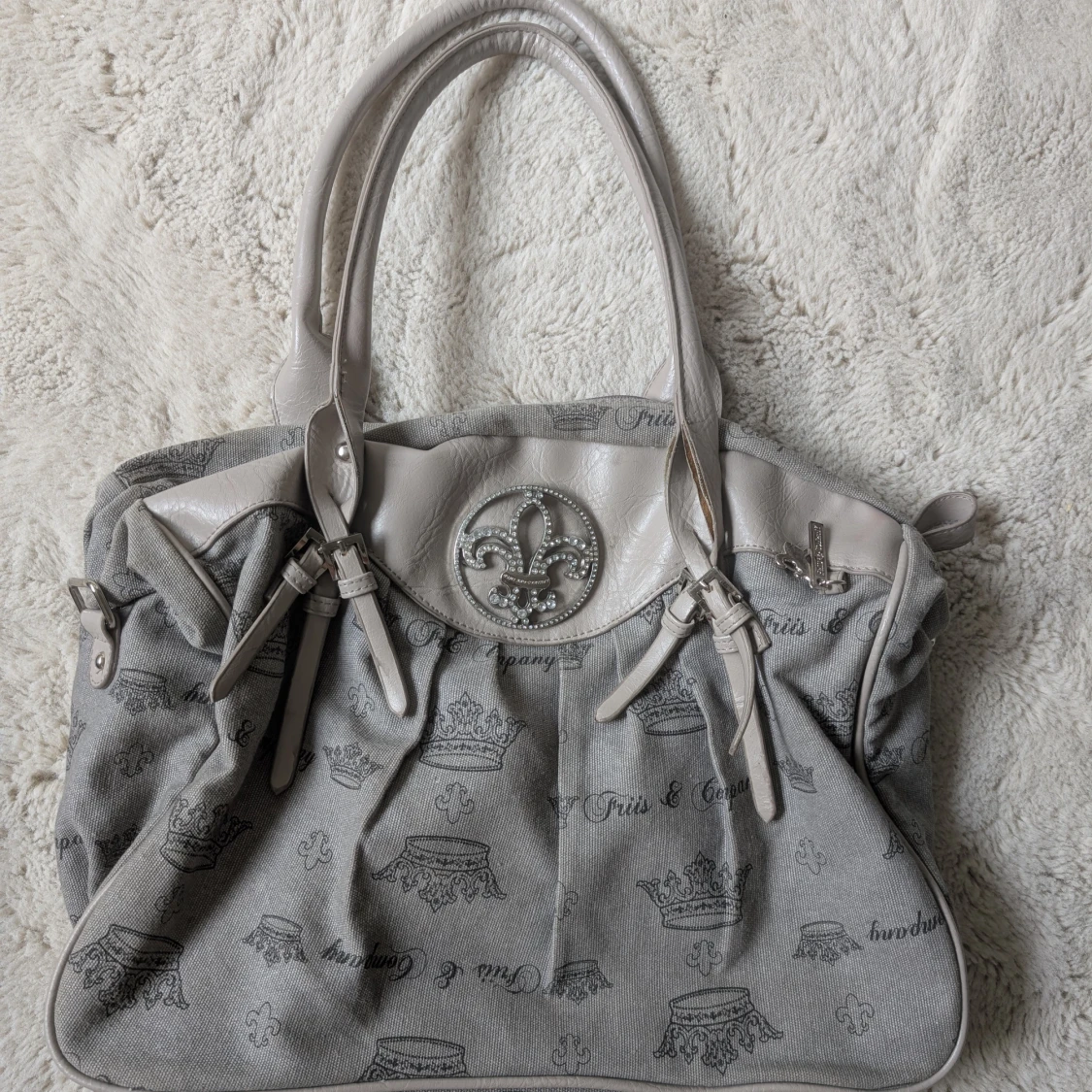 Grå handväska från Friis & Company