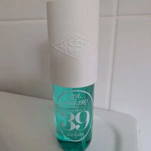 Sol de Janeiro 39 - Sol de Janeiro 39 bodymist i 90 ml. Endast testad ett fåtal ggr. 280 kr. 