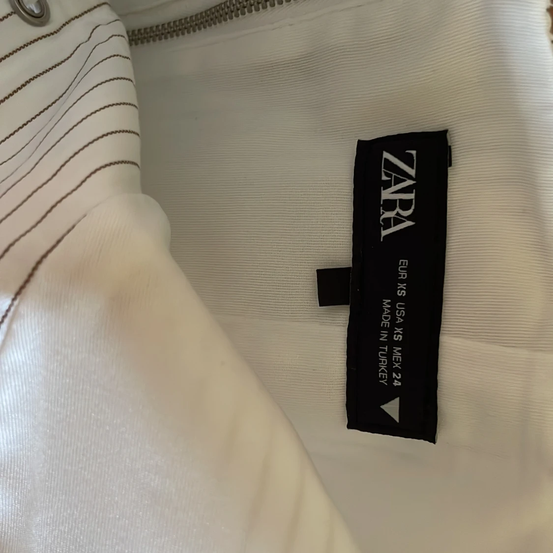 Vit randig korsettopp från Zara  - 3