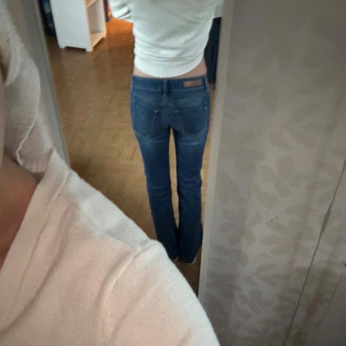 Low waist bootcut jeans från replay - 1