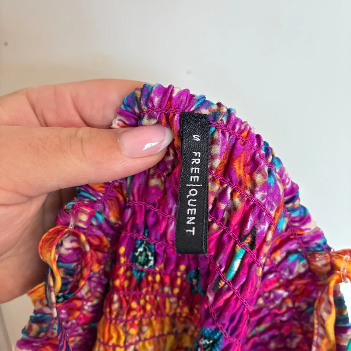 Färgglad klänning  - 1