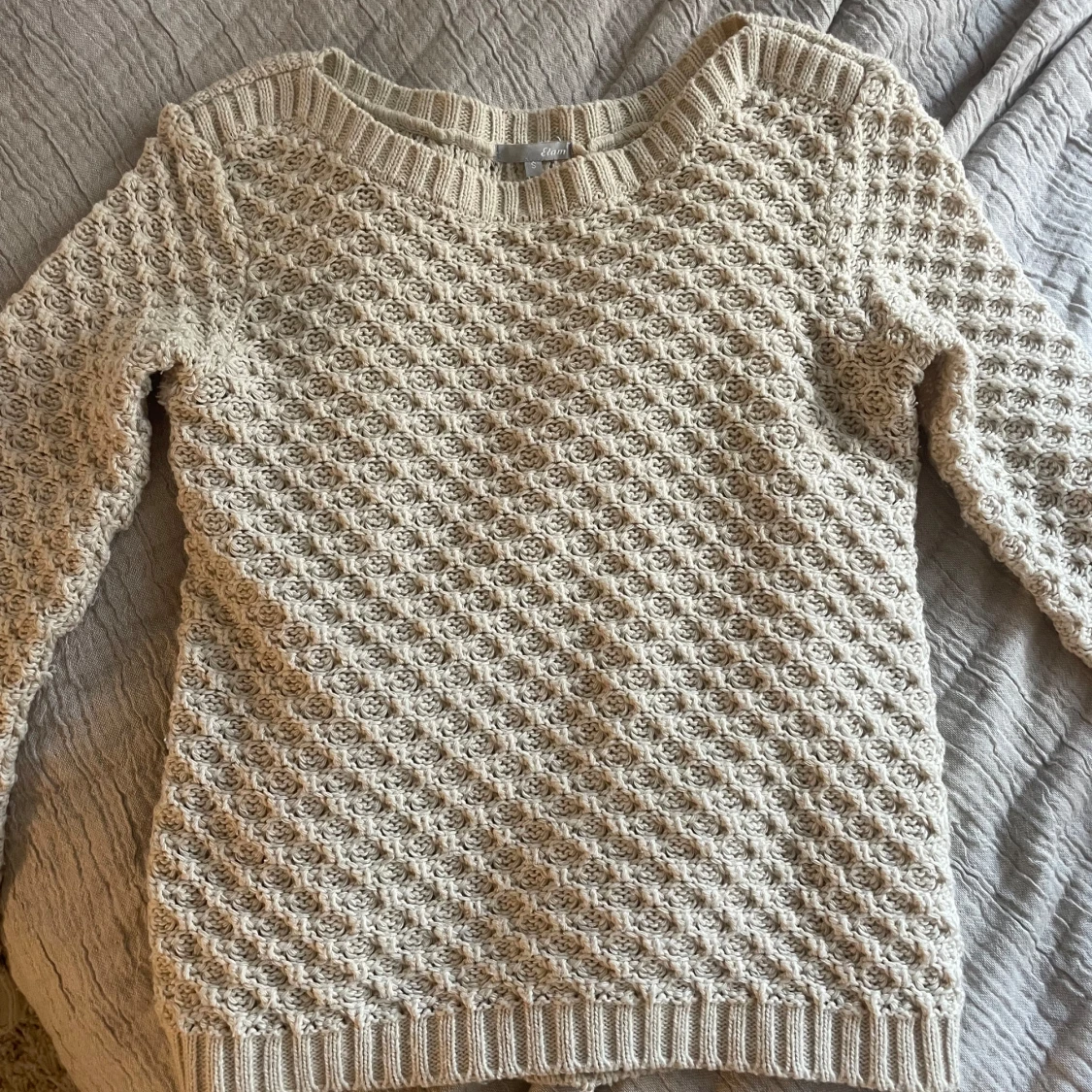 Stickad tröja - 2