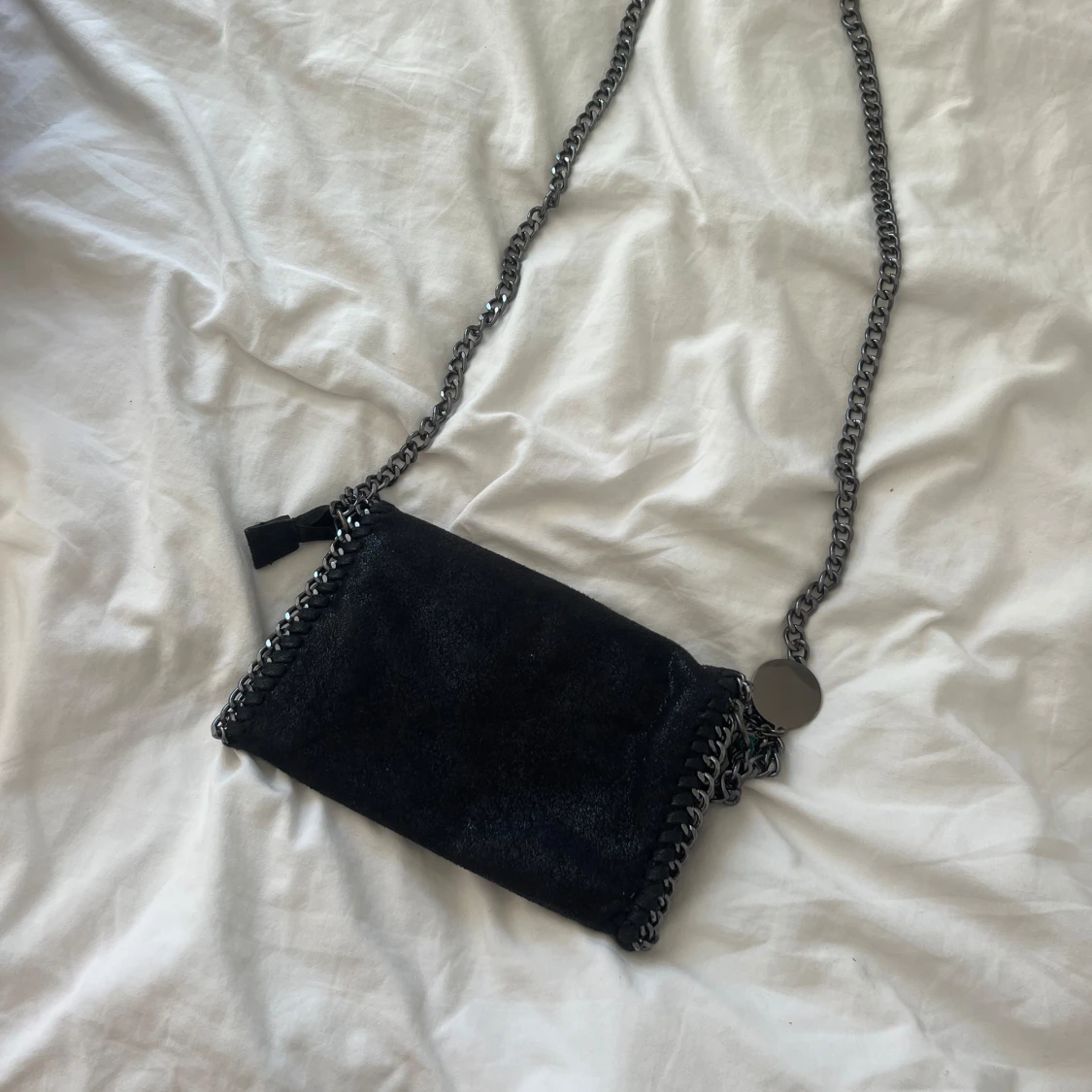 Svart axelväska  - 1