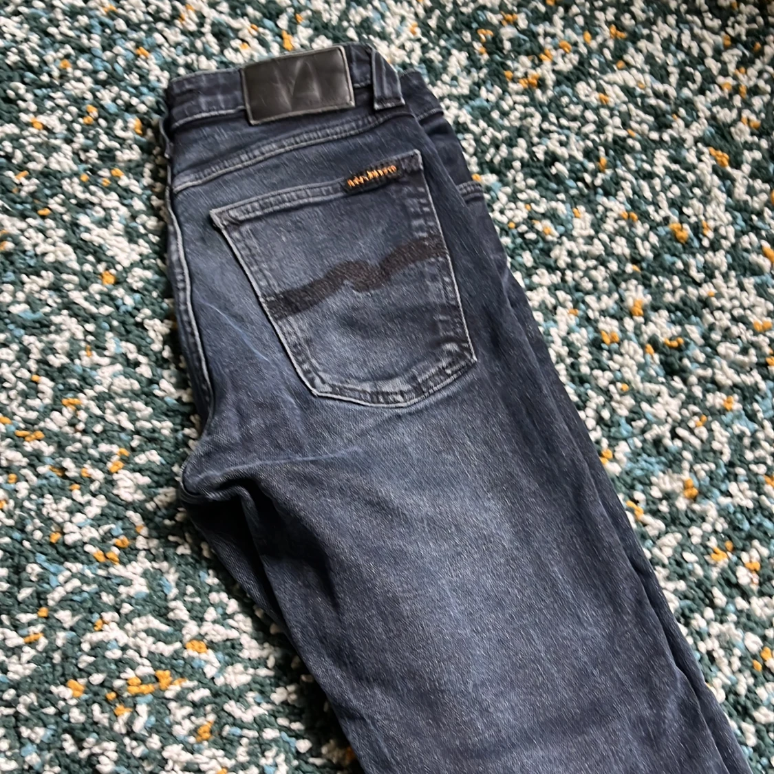 Mörkblå skinny jeans från Nudie
