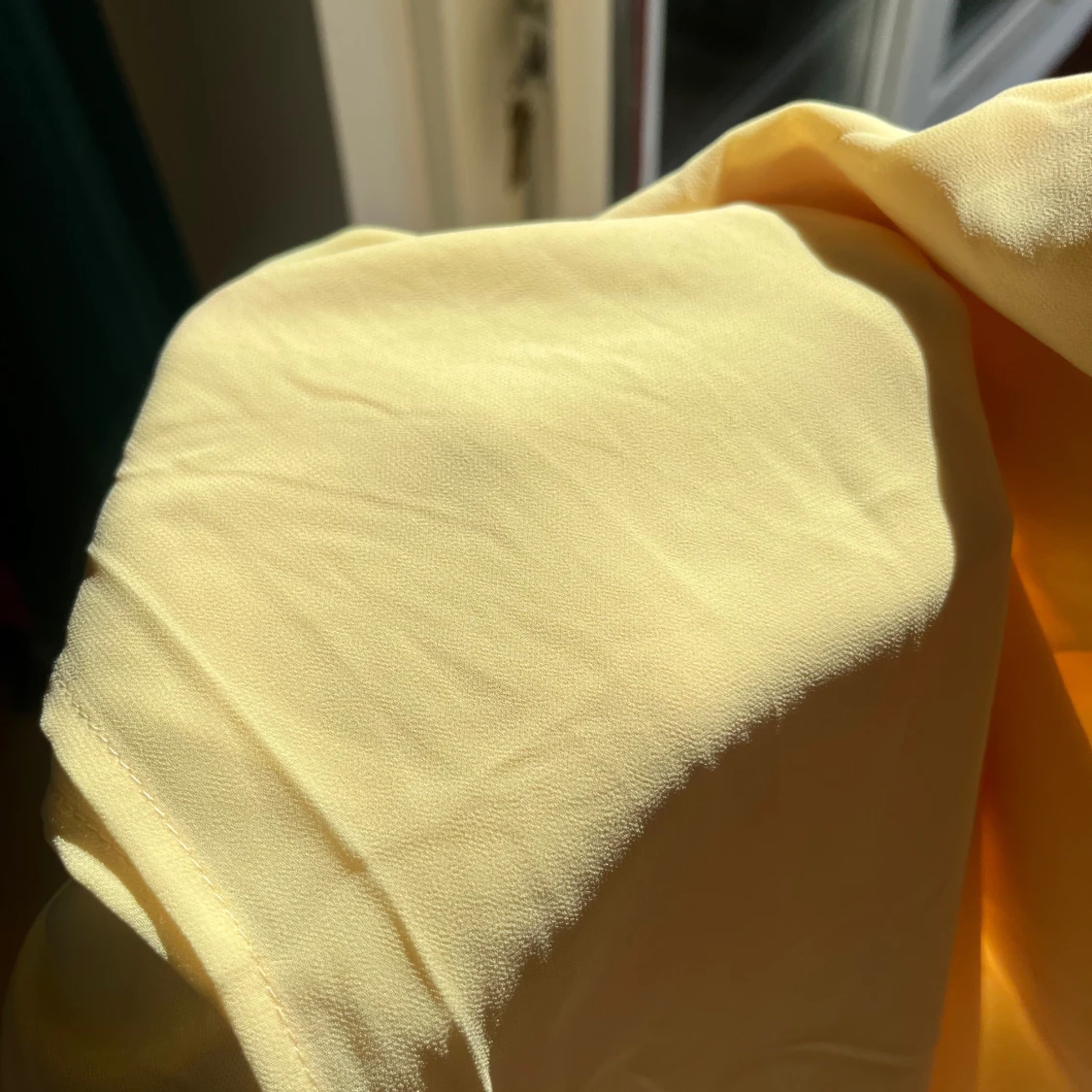 Gul långklänning från LuLu's - 4