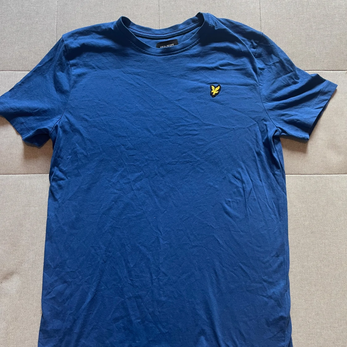 Blå t-shirt från Lyle & Scott