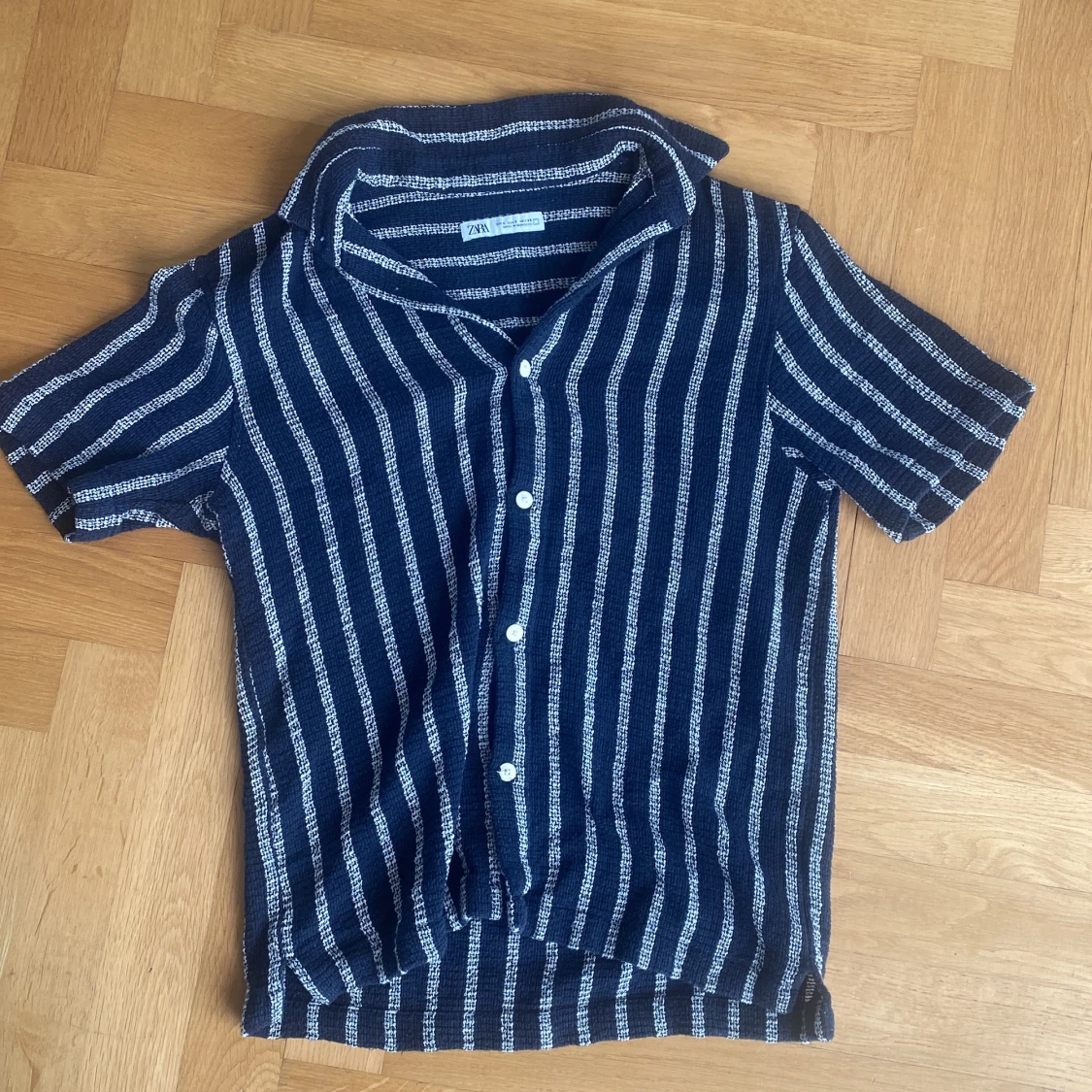 Randig blå skjorta från Zara