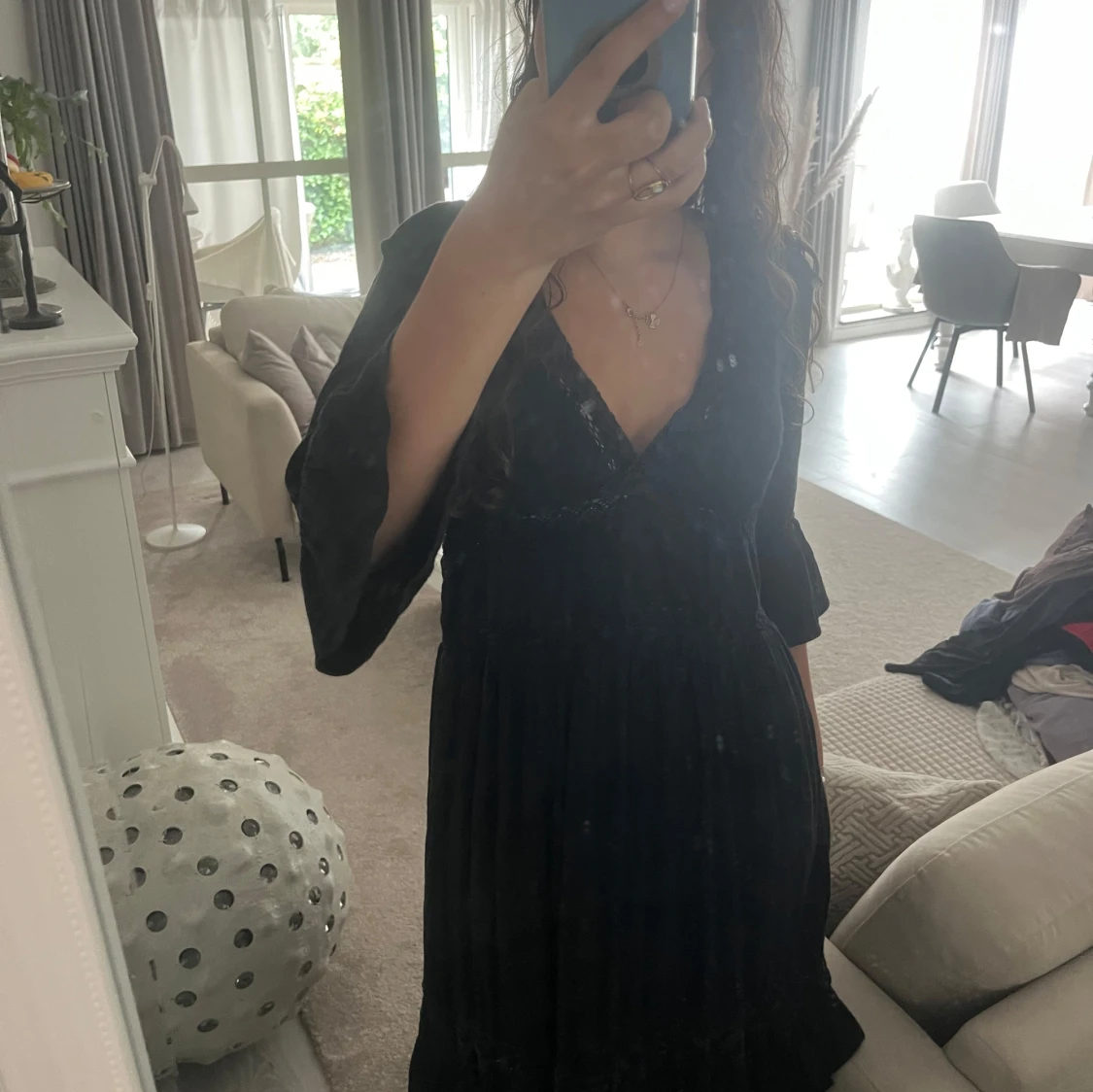 Svart långklänning från H&M i storlek 44. Säljer för den är för stor - 3