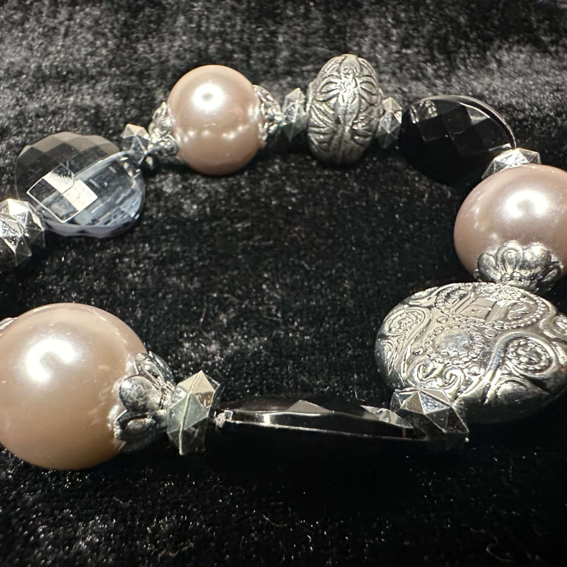 Chunky Y2K armband med stora pärlor i svart champagne & silver - Retro - 90-tal - 00-tal - 1