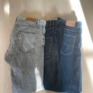Jeans säljes - Finns lee, woodbird och jack and jones, kolla profilen