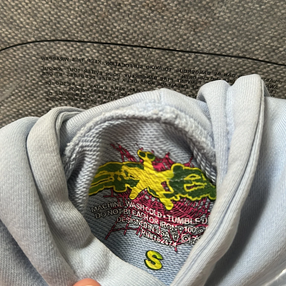 Ljusblå hoodie med tryck - 2