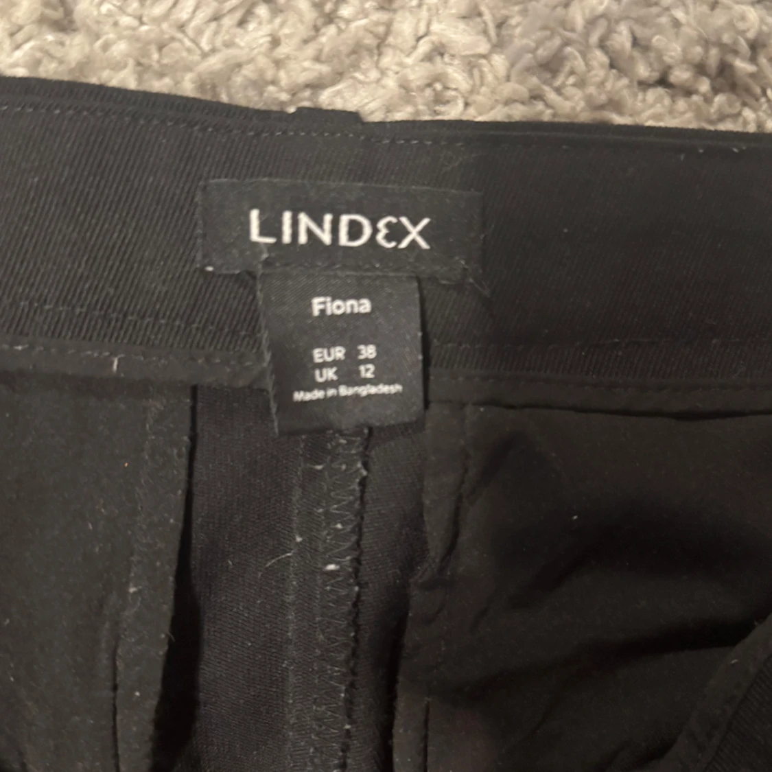 Svarta kostymbyxor från Lindex - 4