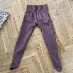 Gammelrosa seamless tights med hög midja - Från relode