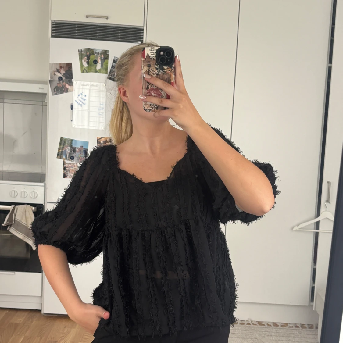 Svart blus med struktur - 4