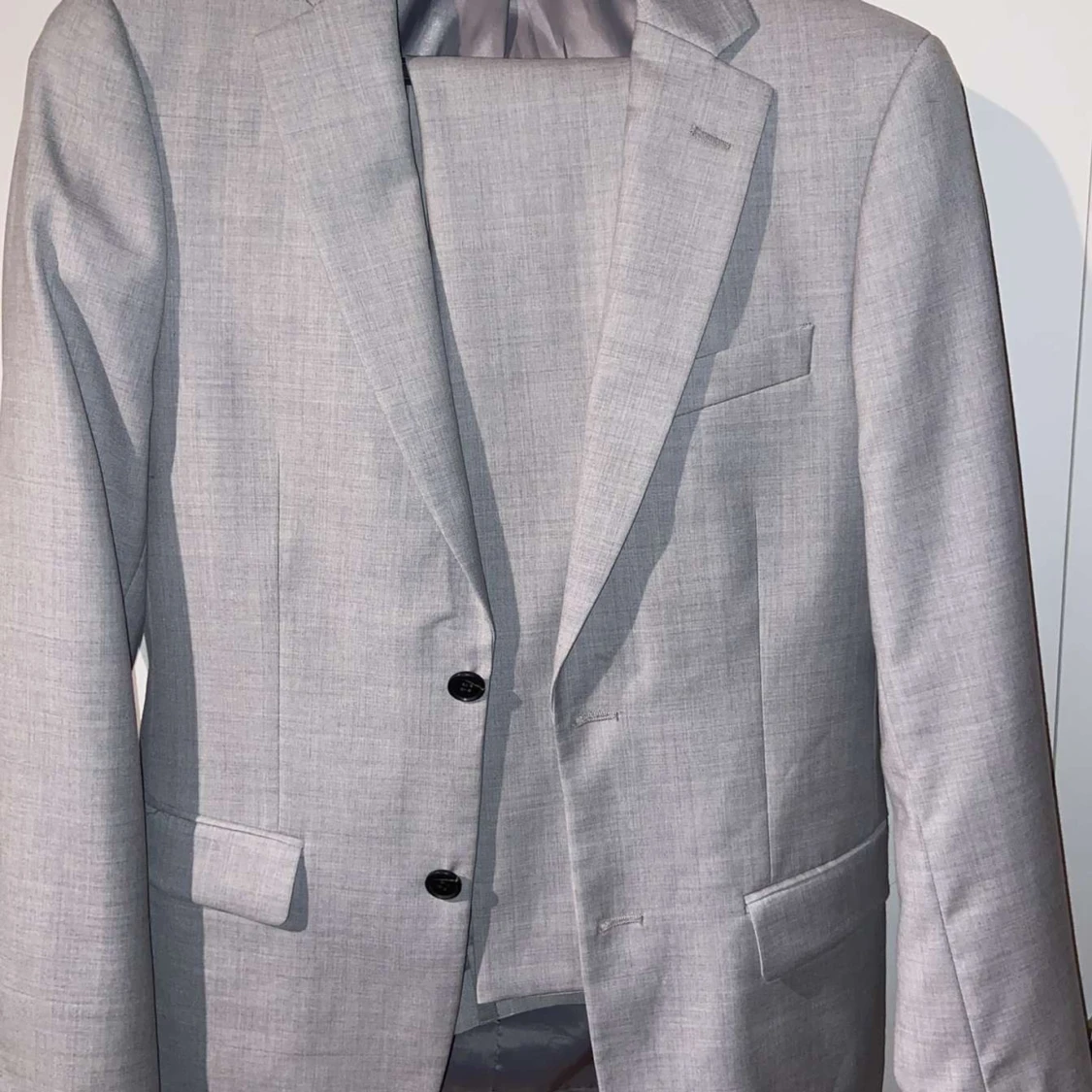 Ljusgrå kostym - 3