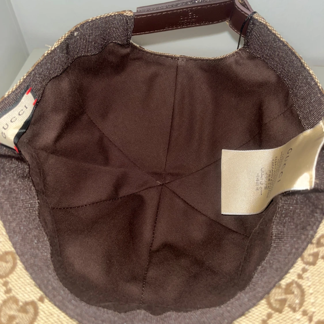 Beige keps från Gucci med GG-mönster - 4