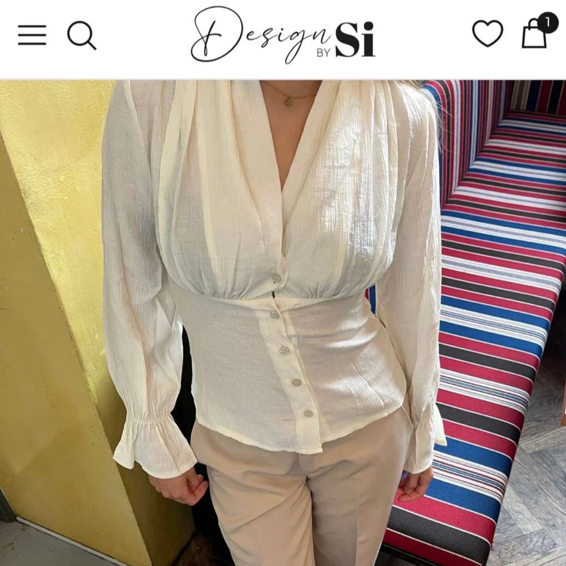 Creamvit/ ljusgul blus 