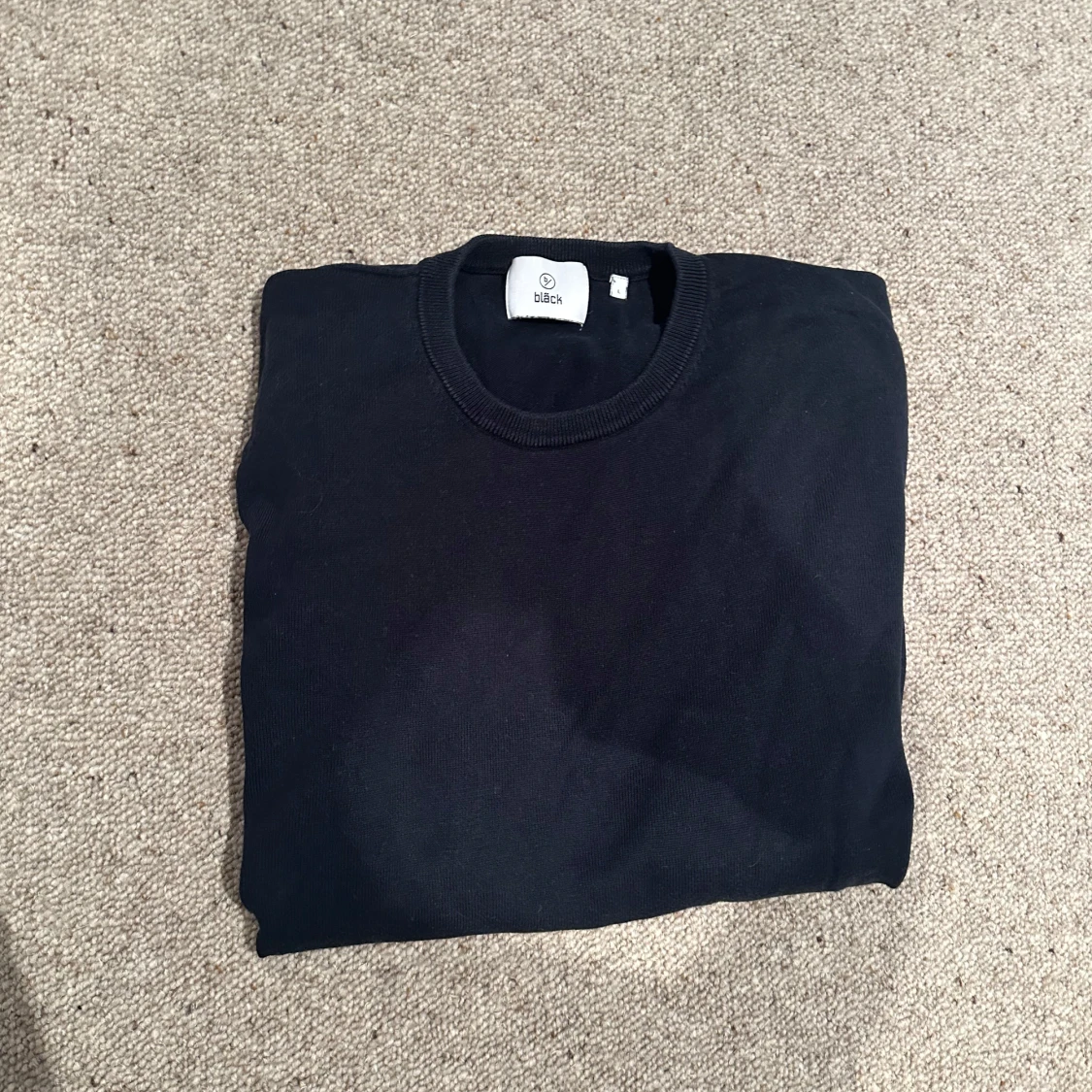 Svart stickad tröja från Selected