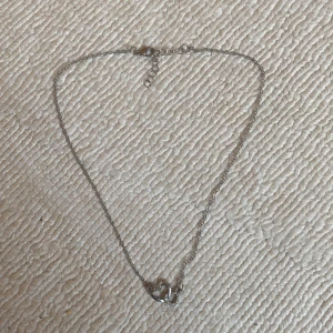 Halsband - Gulligt halsband