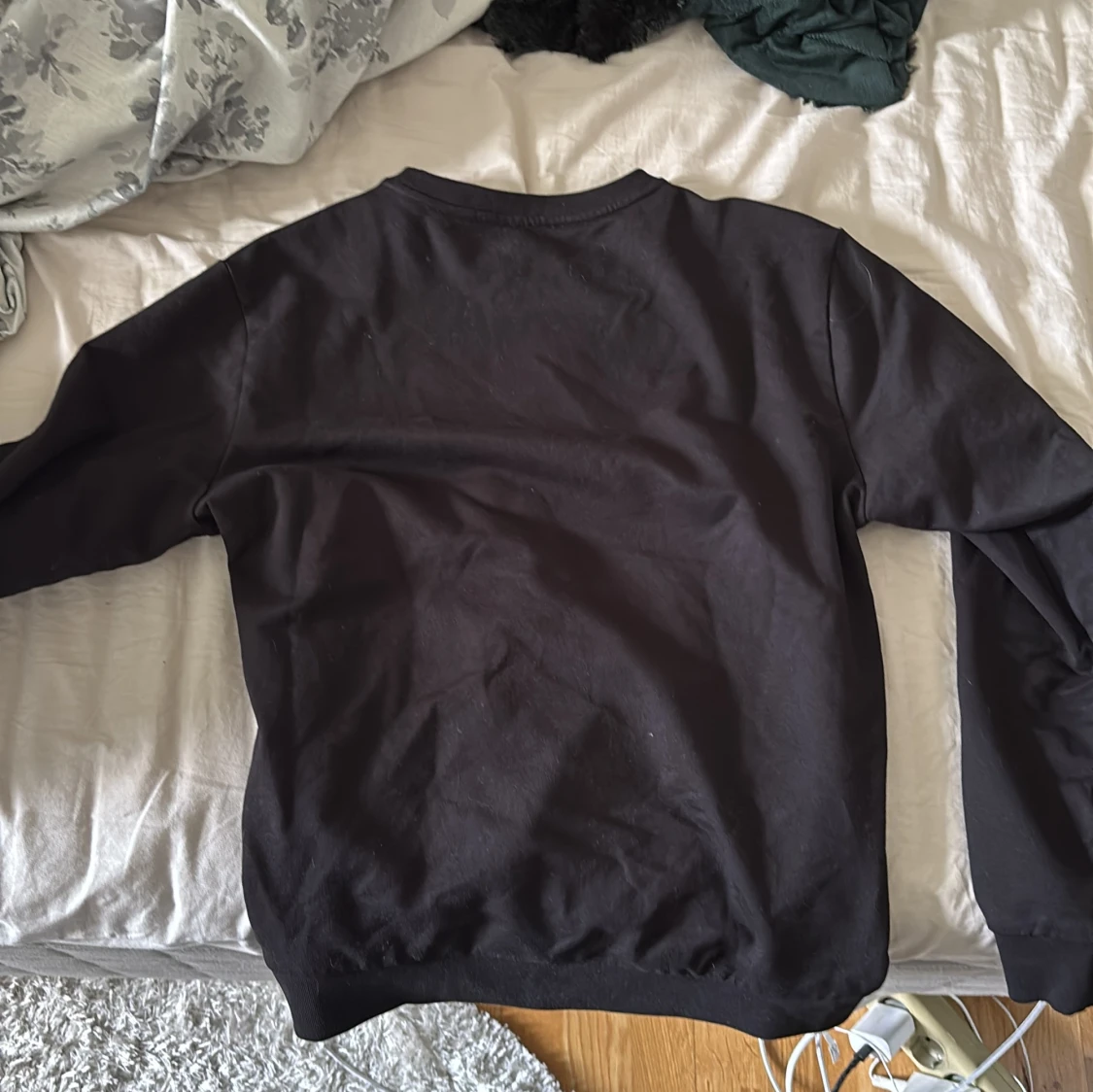 Svart långärmad tröja från Emporio Armani EA7 - 2