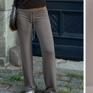 My chill pants mjukisbyxor nelly - Säljer helt nya my chill pants från nelly i strl s då jag beställde två olika storlekar. Helt nya med prislapp. 