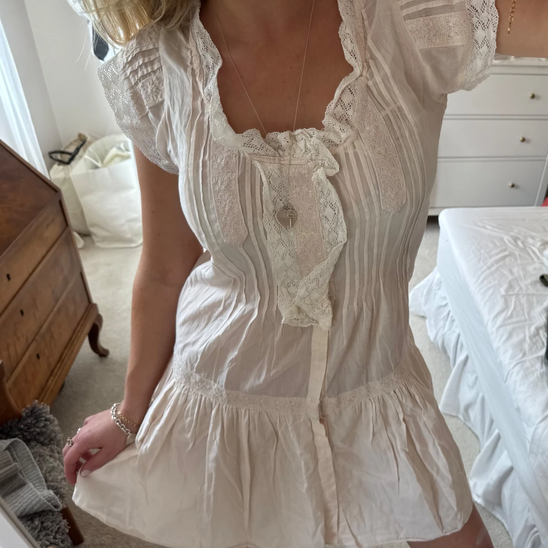 Snygg kortärmad klänning - 3