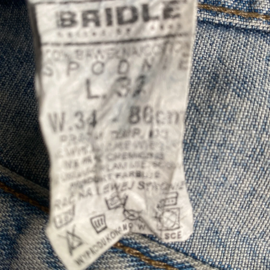 Ljusblå jeansbyxor från Bridle - 4