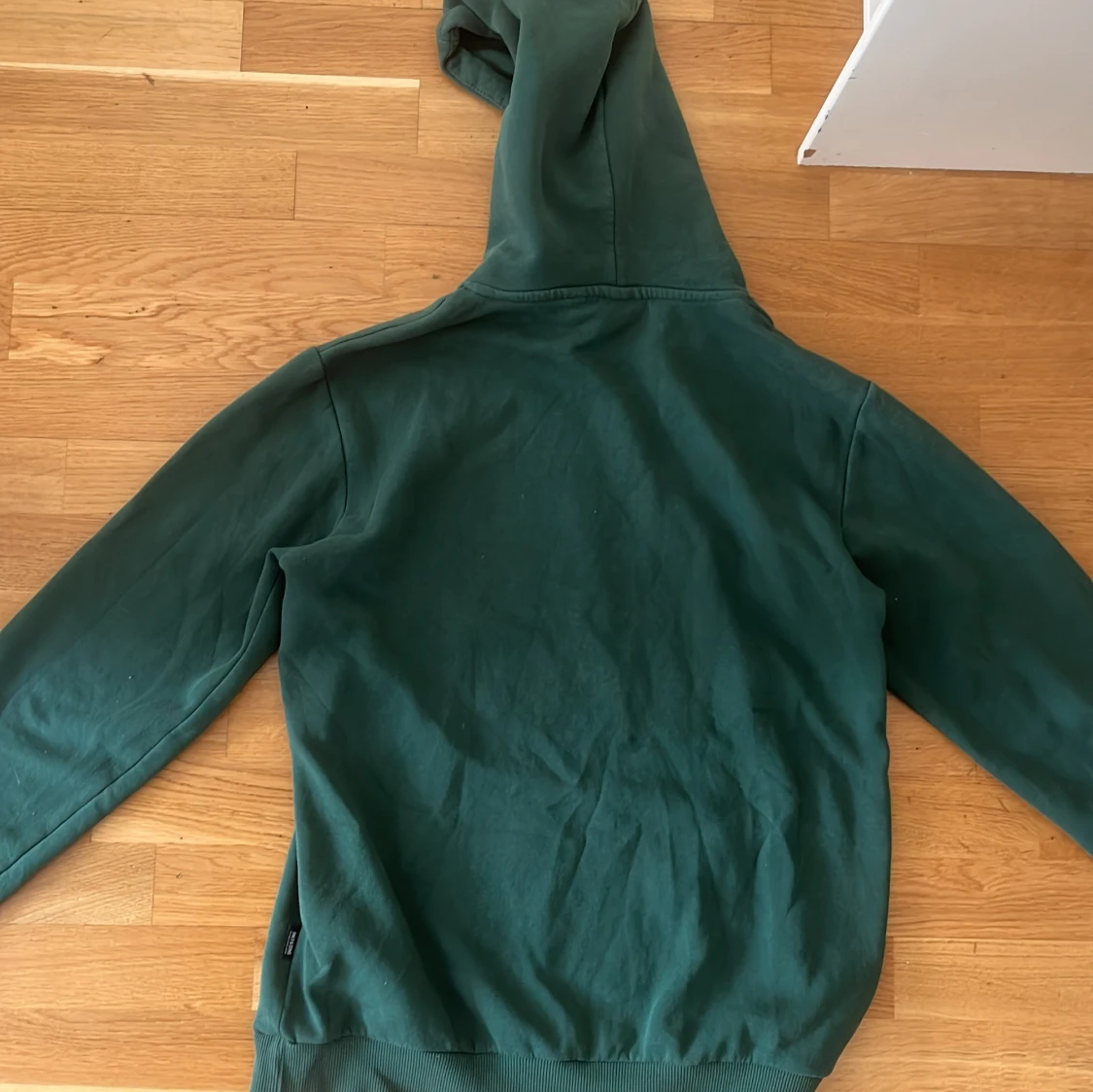 Grön hoodie från Only & Sons - 2