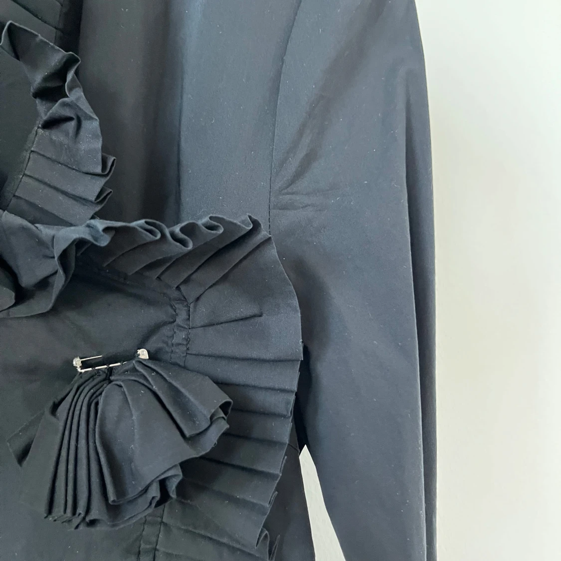 Svart blus från By Malene Birger - 2