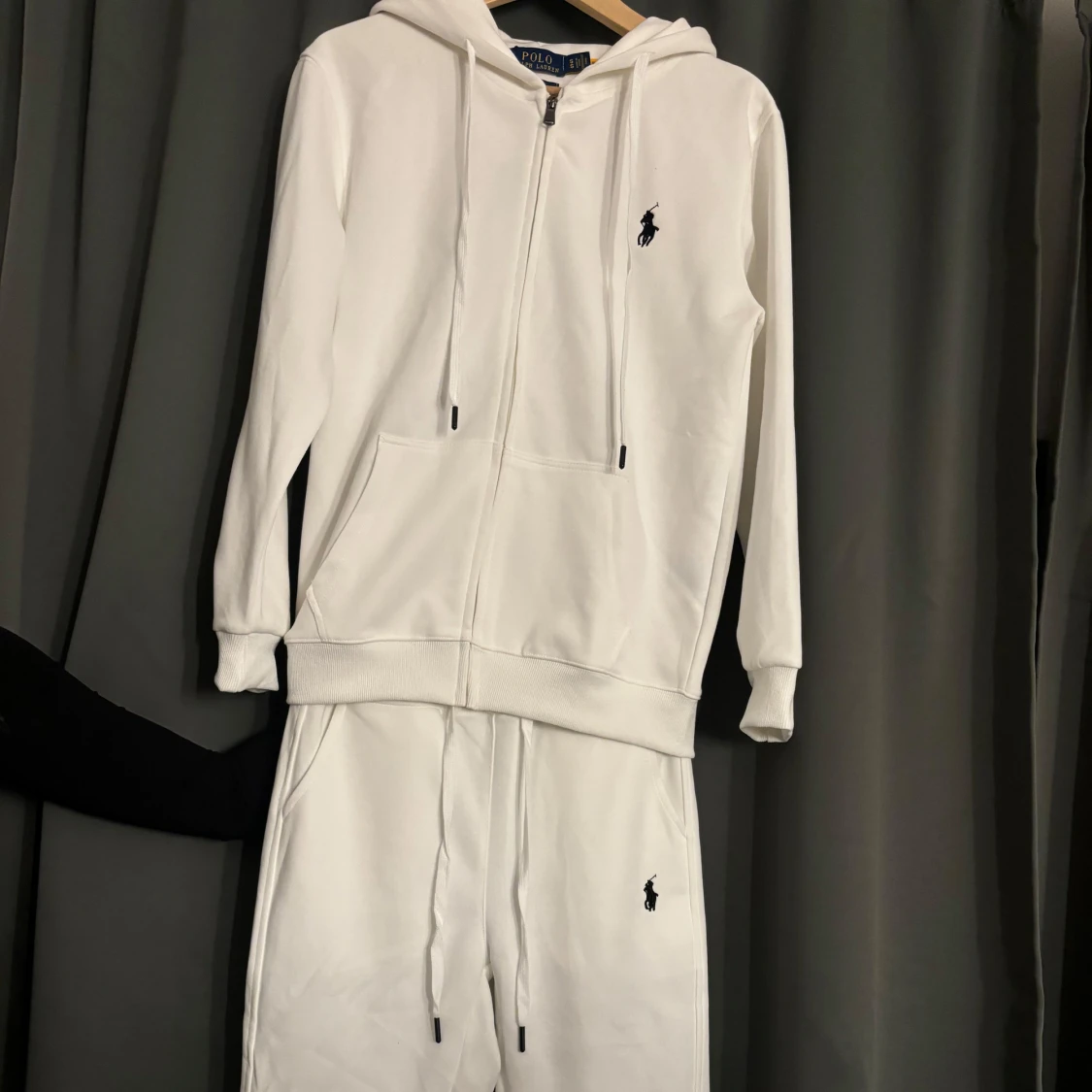 Vit hoodie från Ralph Lauren
