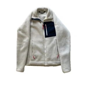 Helly Hansen Fleecejacka. - Helly Hansen. Vit. Strl M (passar S). Bra skick. Snygg.