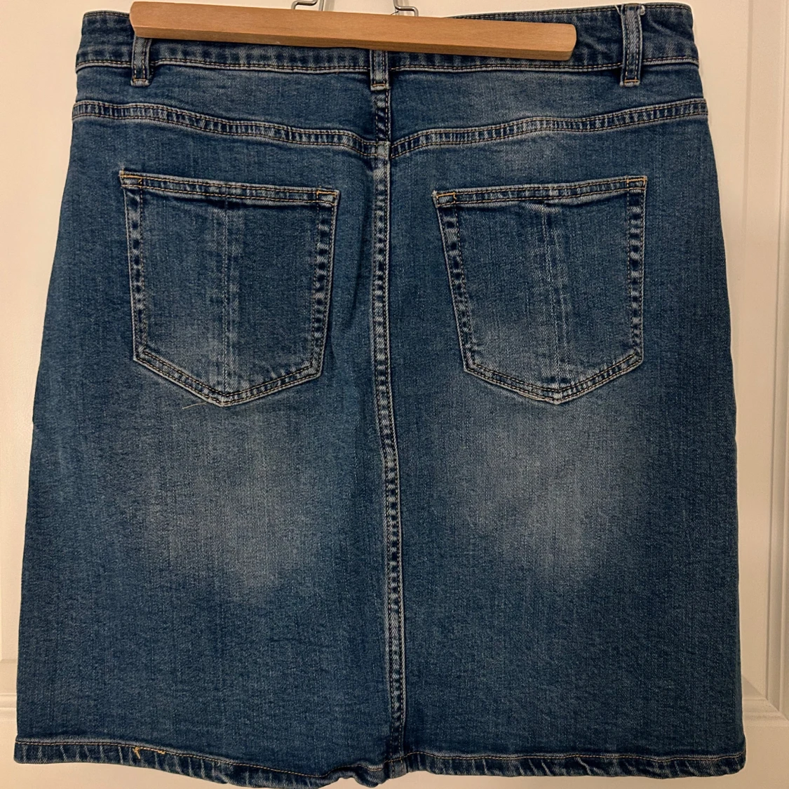 Jeanskjol med knappar - 1