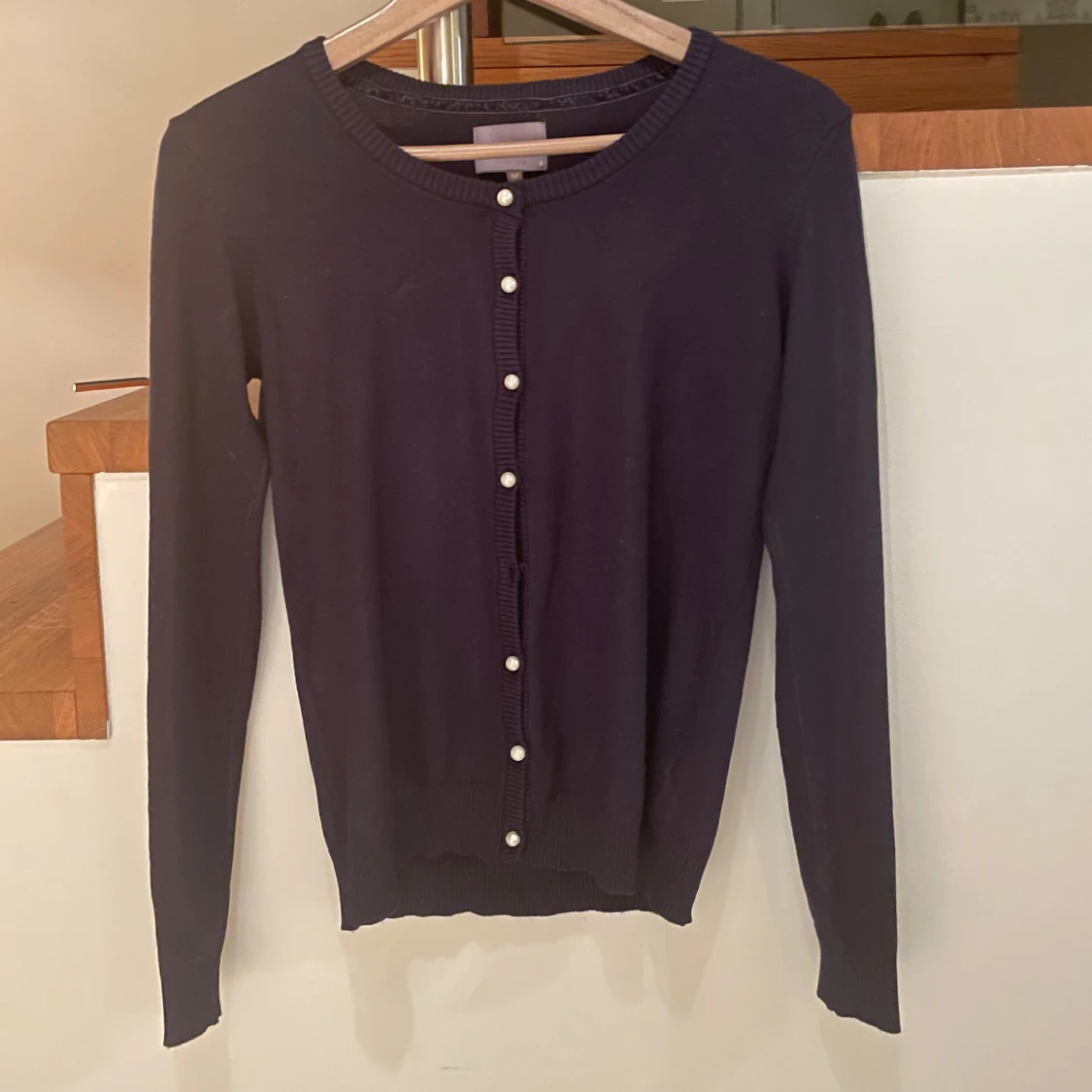 Kofta med pärlknappar - 1