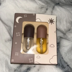 Lip plumper - Denna gör läpparna större den ena tar man på kvällen och den andra tar man på morgonen jag köpte den för 86 och jag har nästan inte använt den