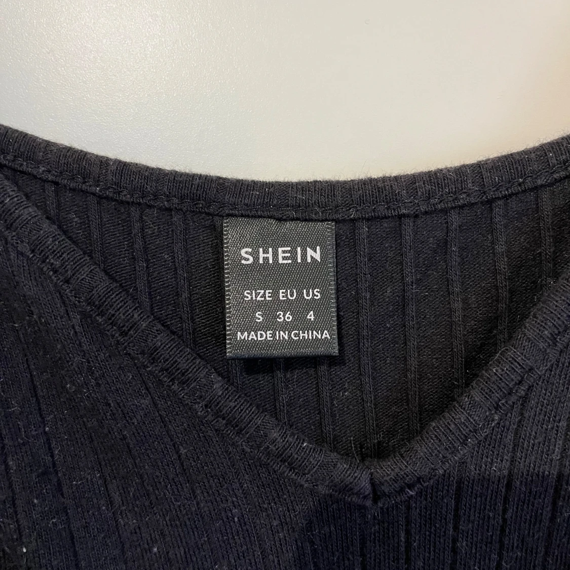 Svart ribbad vintage linnetopp  - 2