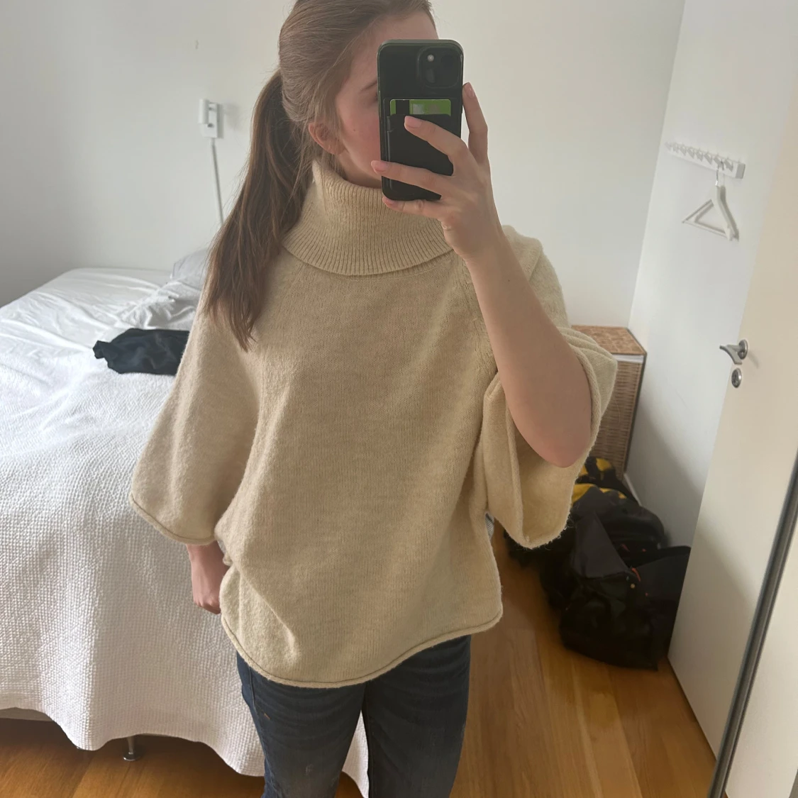 Beige stickad polotröja från Zara