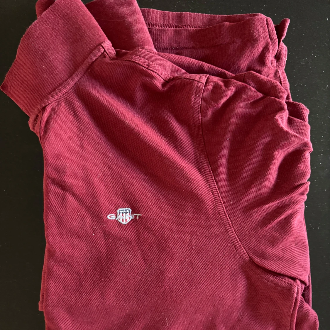 Vinröd pikétröja från GANT - 2