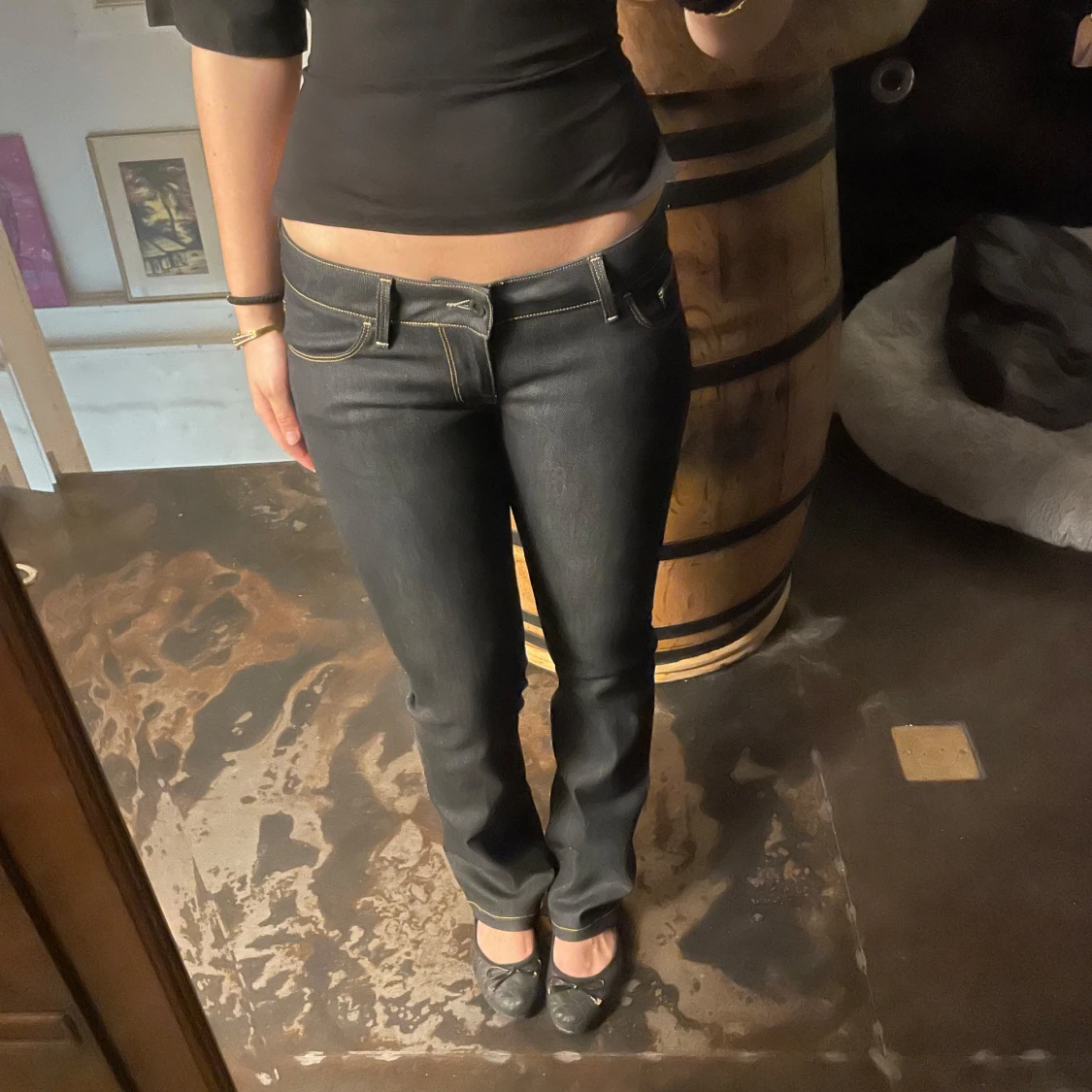 Mörkblå Lågmidjade jeans från Guess