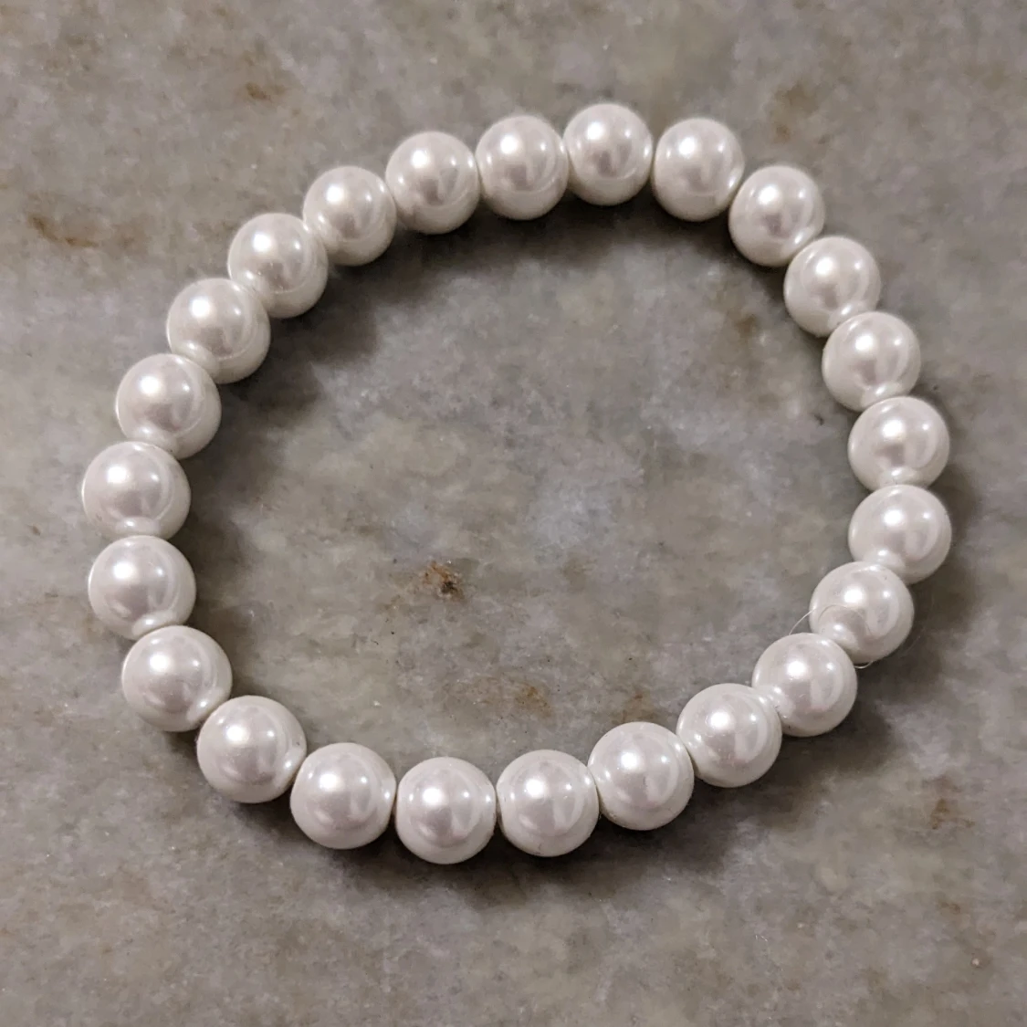 Vitt pärlarmband - 1