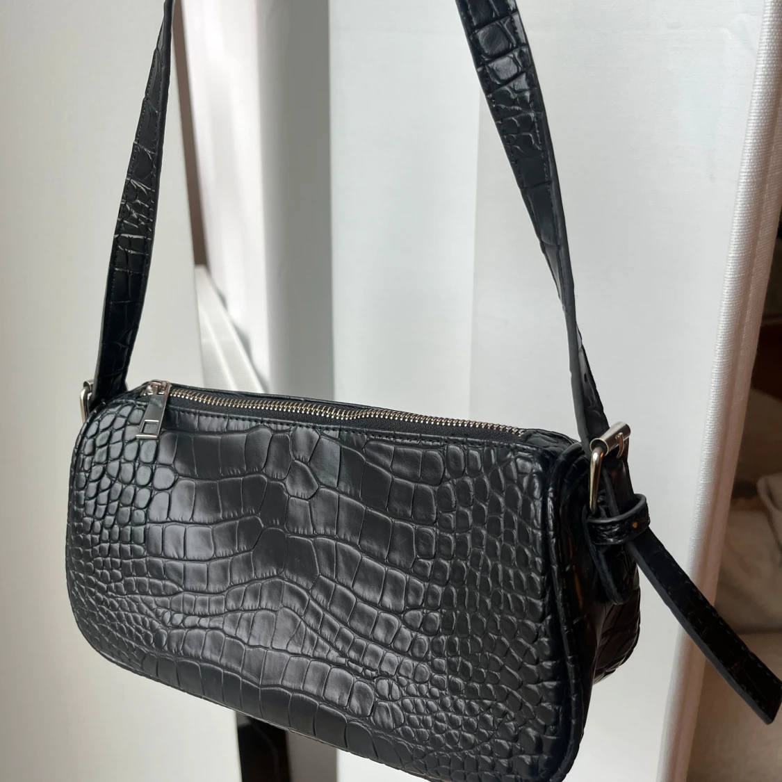 Svart väska från Nelly